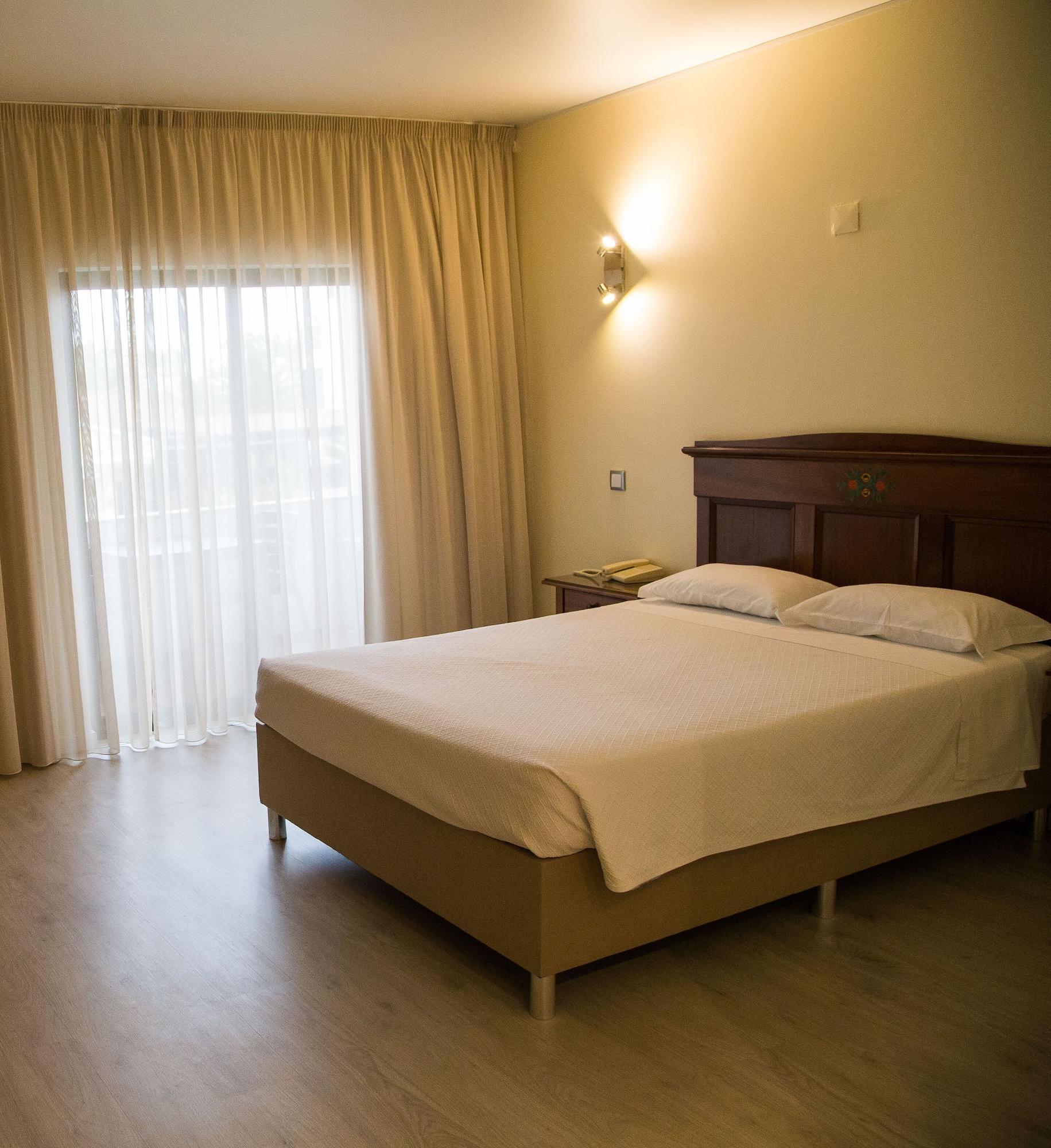 Hotel Dom Fernando Évora Dış mekan fotoğraf