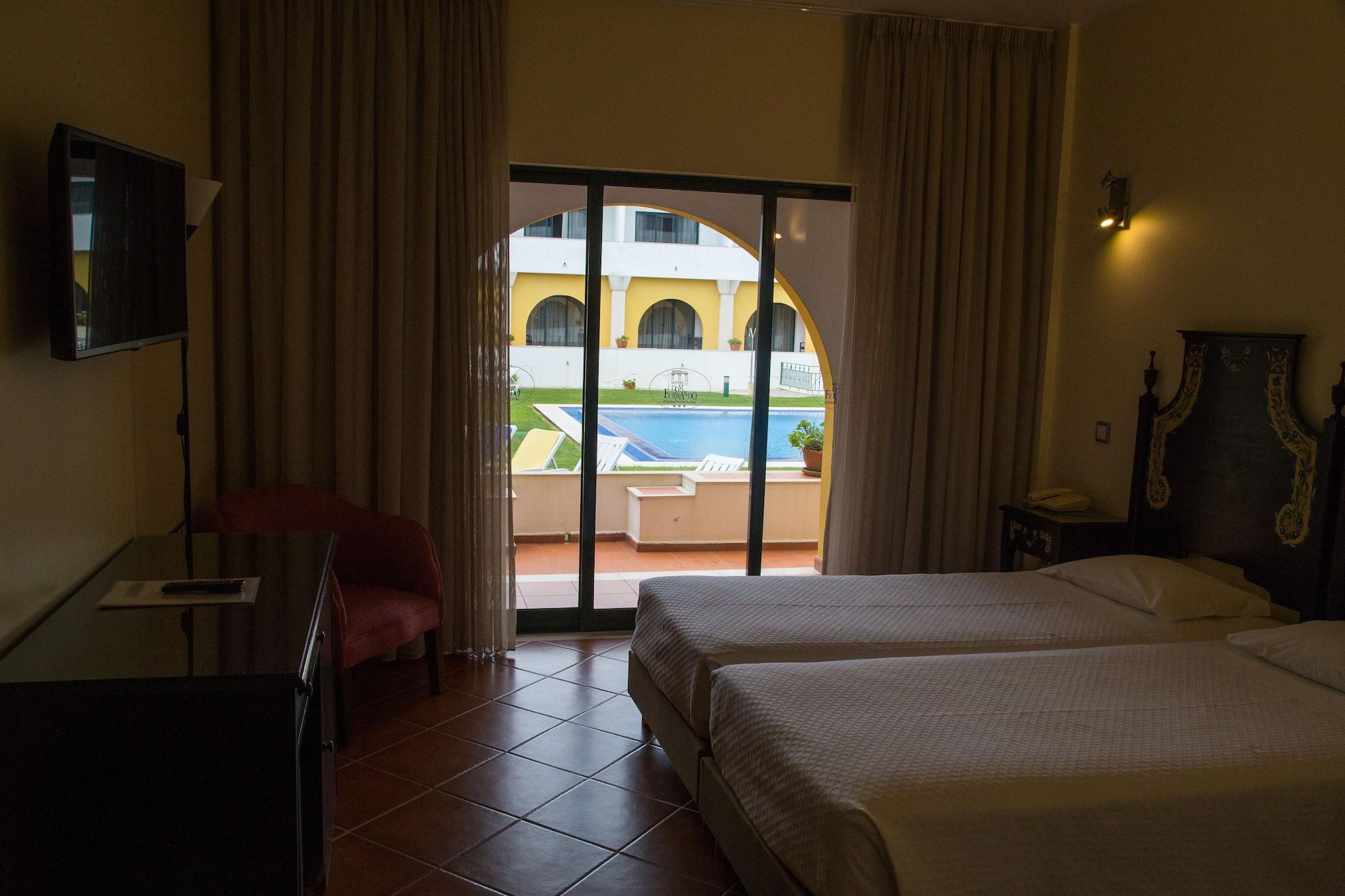 Hotel Dom Fernando Évora Dış mekan fotoğraf