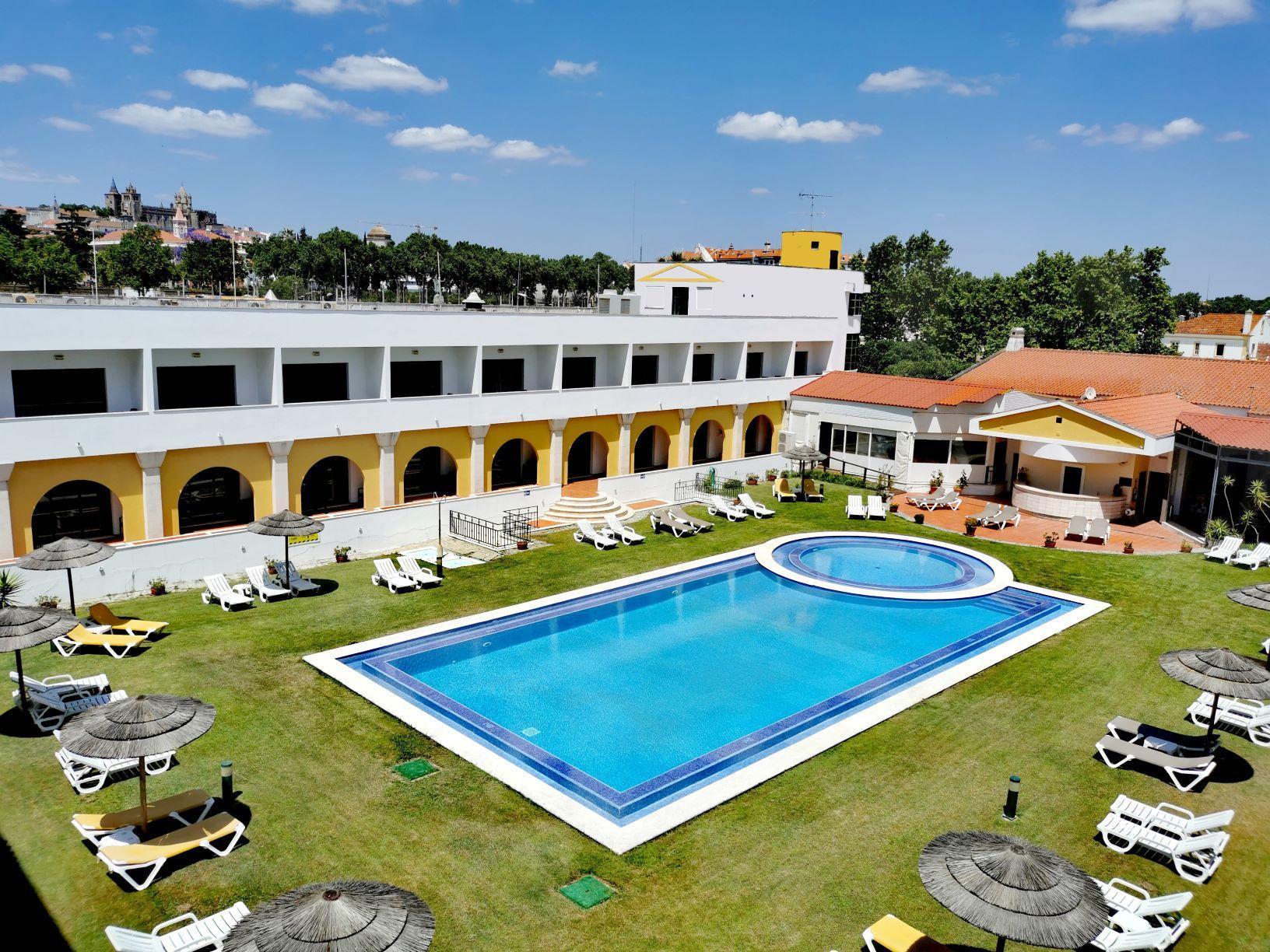 Hotel Dom Fernando Évora Dış mekan fotoğraf